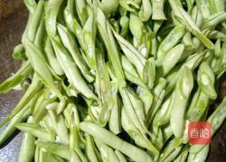 四季豆炒肉的做法图解2