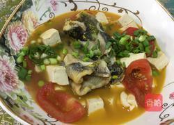 黄鱼西红柿豆腐汤。的做法图解3