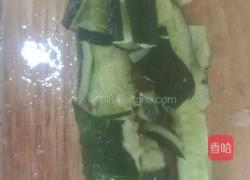 蒜泥拍黄瓜的做法图解3