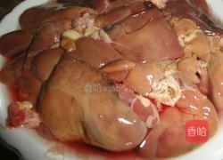 鸡肝炖土豆的做法图解1