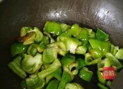 大辣椒炒肉的做法图解3