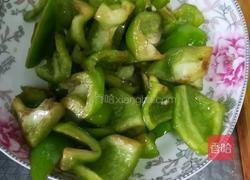 大辣椒炒肉的做法图解4