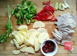 回锅土豆肉片的做法图解2