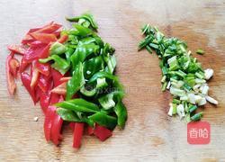 炒菱角米的做法图解2