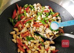 炒菱角米的做法图解5