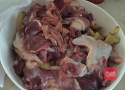 茶油血鸭的做法图解1