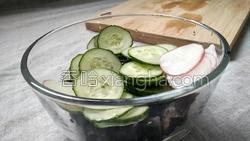 水萝卜拌木耳的做法图解9