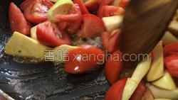 番茄牛肉炒茭白的做法图解17