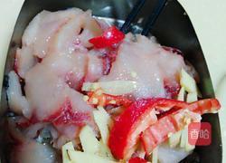 香辣鱼片的做法图解1