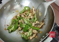 生肠炒酸莱的做法图解8