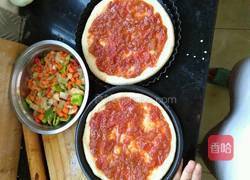 虾仁火腿披萨的做法图解5