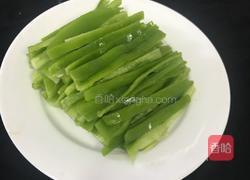 尖椒肉丝(五花肉)的做法图解2