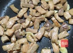 丝瓜炒肉片的做法图解3