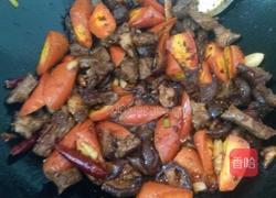 红萝卜炖牛肉的做法图解7