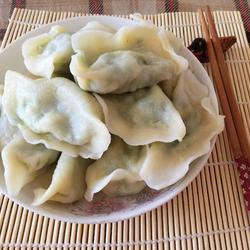 家常韭菜鸡蛋饺子的做法[图]