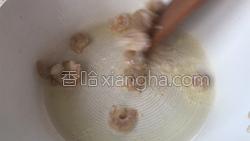 虾仁炒芹菜的做法图解8