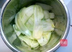 凉拌黄瓜木耳的做法图解4