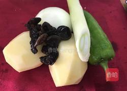 香辣土豆片的做法图解1