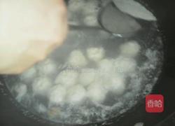 圆子茶树菇汤的做法图解3