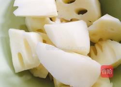 㔫骨莲藕汤的做法图解5