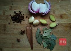 虾皮鸡蛋包菜饺子的做法图解4