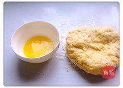 火腿芝麻面包的做法图解3