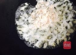 虾皮炒鸡蛋的做法图解4