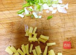 鸭血肉圆汤的做法图解1