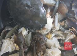 葱香椒盐蟹的做法图解1