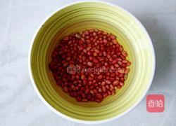 红枣红豆花生养颜豆浆的做法图解3