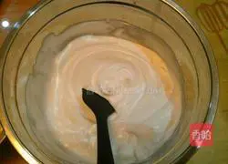 Illustration of how to make eight-inch chiffon cake 6