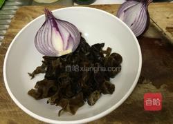 洋葱木耳 中式菜加西餐沙拉的做法图解4