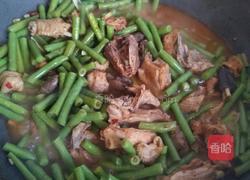 鸡肉焖豆角的做法图解5