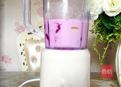 香蕉牛奶火龙果思慕雪的做法图解4