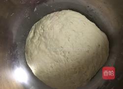 韭菜鸡蛋馅包子的做法图解3