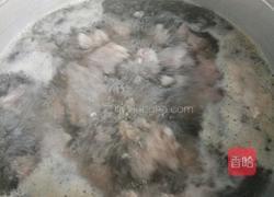 西红柿蘑菇肉汤的做法图解4