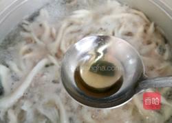 西红柿蘑菇肉汤的做法图解6