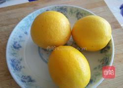 柠檬蜂蜜水的做法图解1