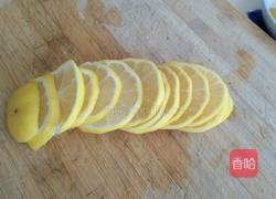 柠檬蜂蜜水的做法图解2