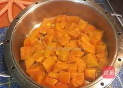 南瓜黑芝麻煎饼的做法图解1