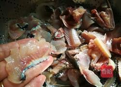 雪菜黑鱼汤的做法图解1