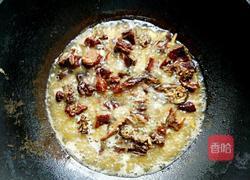 青椒炒腊鸭的做法图解7