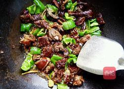青椒炒腊鸭的做法图解9