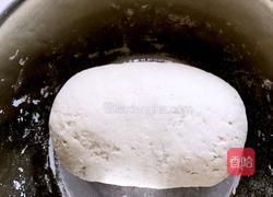 烫面煎饼的做法图解1