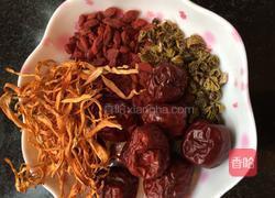 冬虫草花胶炖肉沫的做法图解3