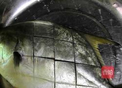 香煎金鲳鱼的做法图解2
