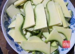 清炒嫩南瓜的做法图解2