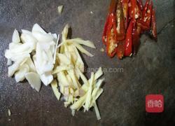 清炒嫩南瓜的做法图解3