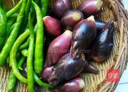 青椒炒洋河的做法图解2