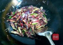 青椒炒洋河的做法图解6